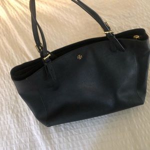 Tory Burch Bags - Tory Burch Emerson buckle tote Tory Burch Bags - Tory Burch Emerson buckle tote